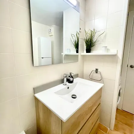 Seahomes Vacations, La Bleue, Beach&pool, Pk, Full Equipped In Fenals アパート *
