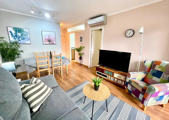 La Bleue, Boutique With Free Parking, Full Equipped In Fenals 아파트