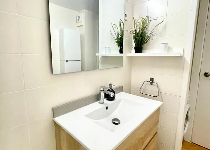 La Bleue, Boutique With Free Parking, Full Equipped In Fenals 아파트 *